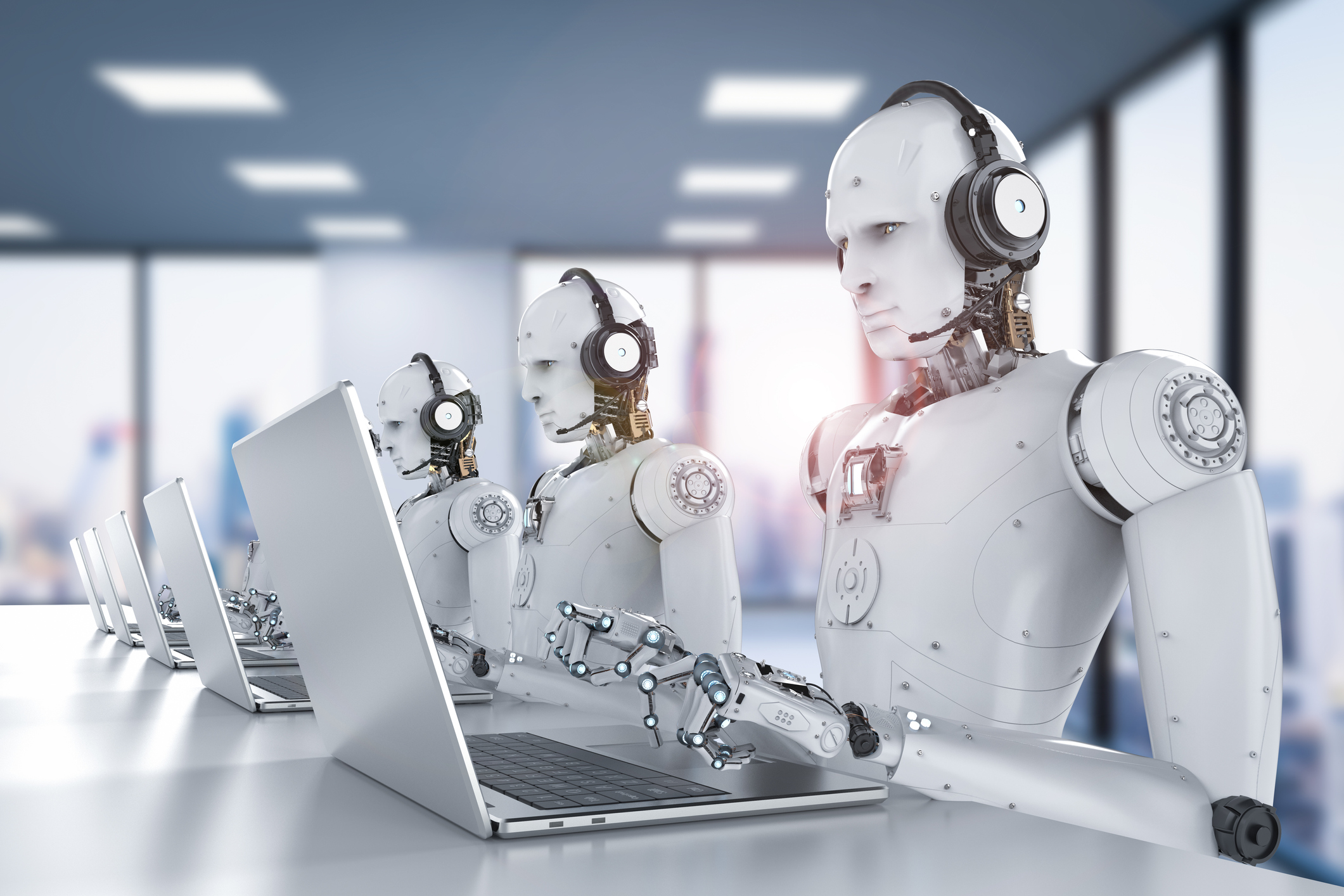 oph_robo Robotit kirjoittavat tietokoneella