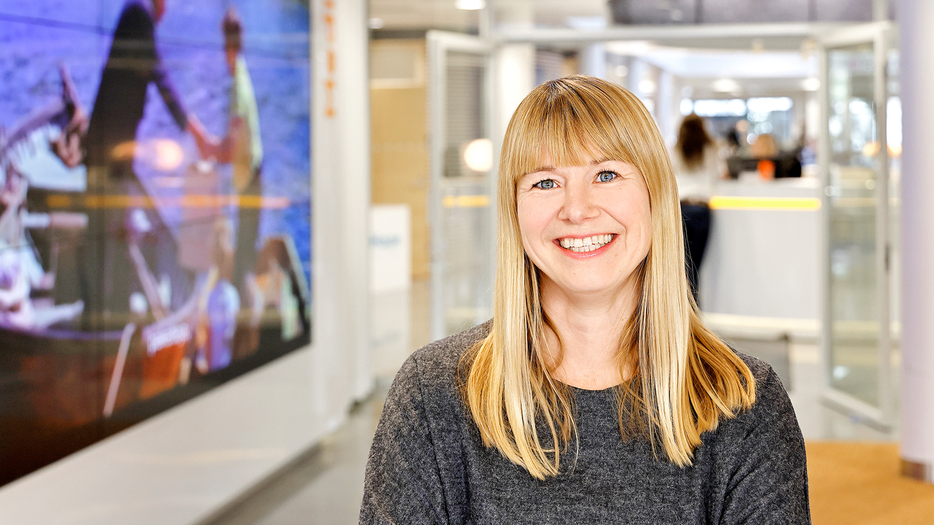 Kaisa Suojoki Postin pääkonttorilla