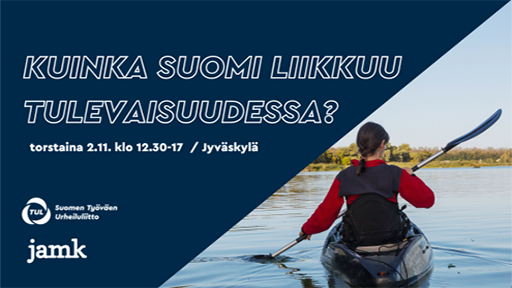 Henkilö soutaa kanootilla.