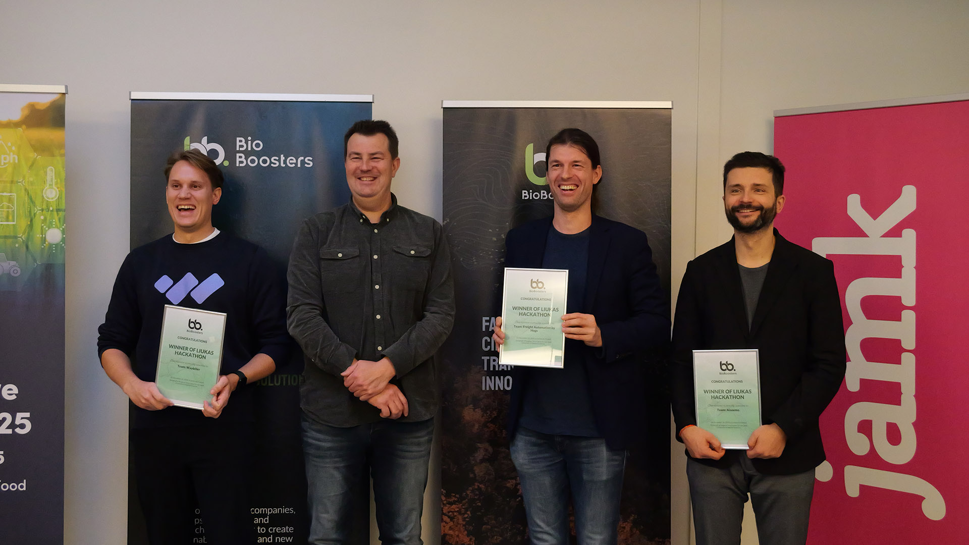 Kuvassa Kert Kaspar Tammaru (vas.), Tero Liukas, Pawel Pisarski ja Michal Grega.