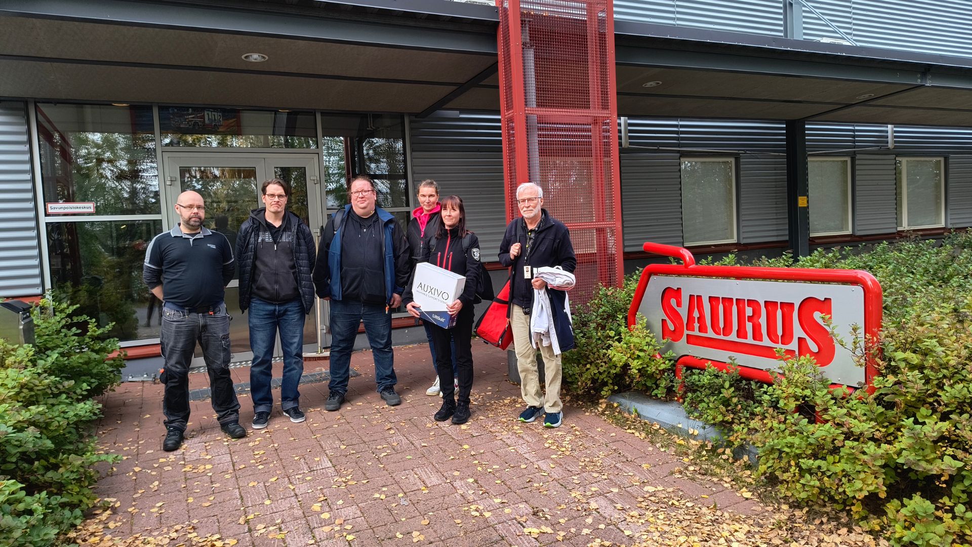 ExoPELA-projektin projektitiimi vierailulla Sauruksella.