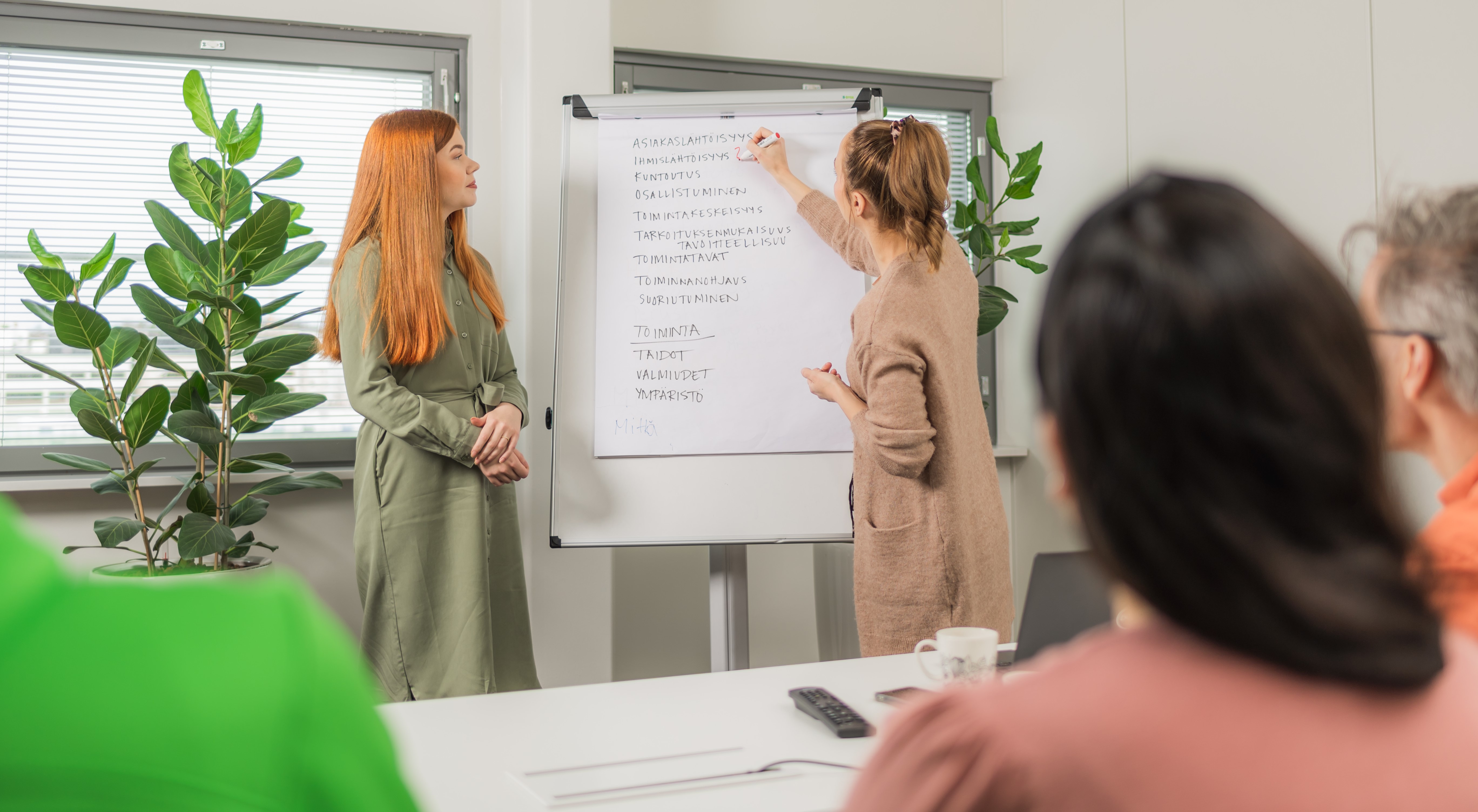 Valkotaulu_opiskelijat