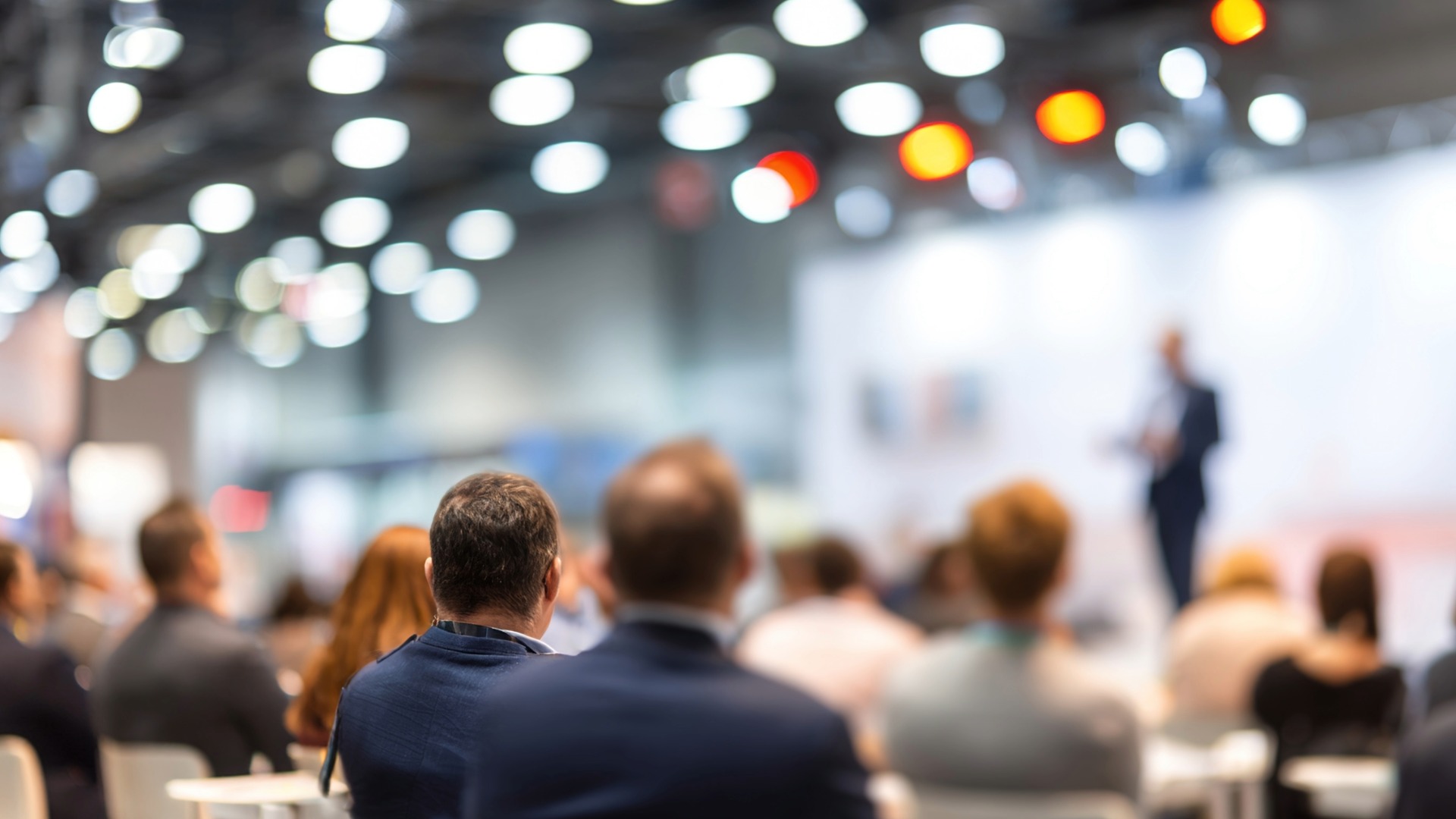 Keynote speaker in a conference