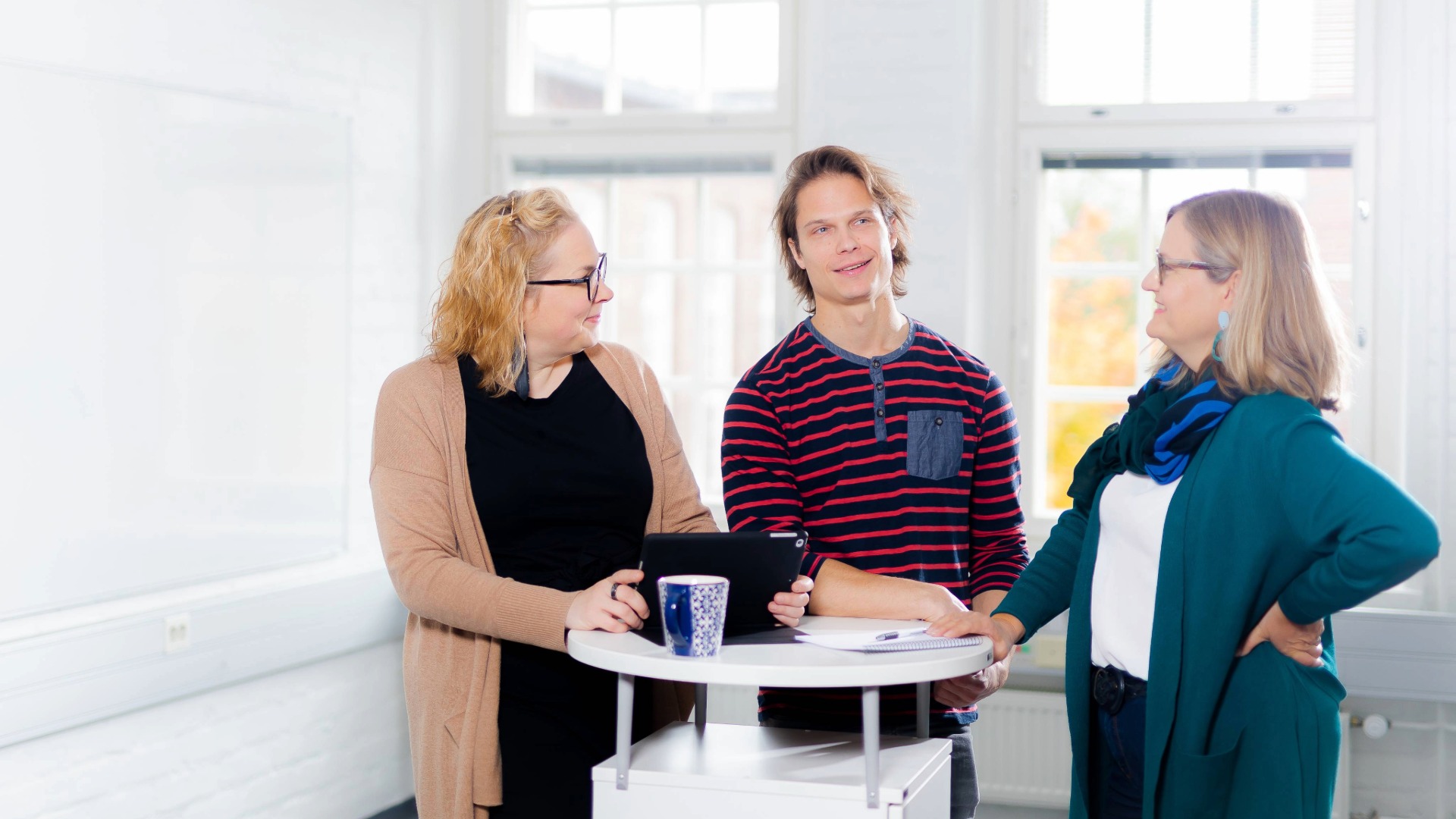 Uraohjauksen erikoistumiskoulutuksen opiskelija ja kouluttajat