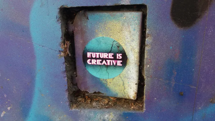 FUDIX future is creative teksti seinässä